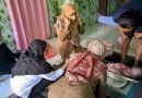 Sweeping Balita di bulan timbang ibu ketua TP PKK bersama Bidan Desa dan petugas Gizi Puskesmas