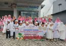 TK Dharma Wanita Persatuan 5 Randupitu Berbagi Takjil pada hari ke 22 Bulan Ramadhan 1445 H